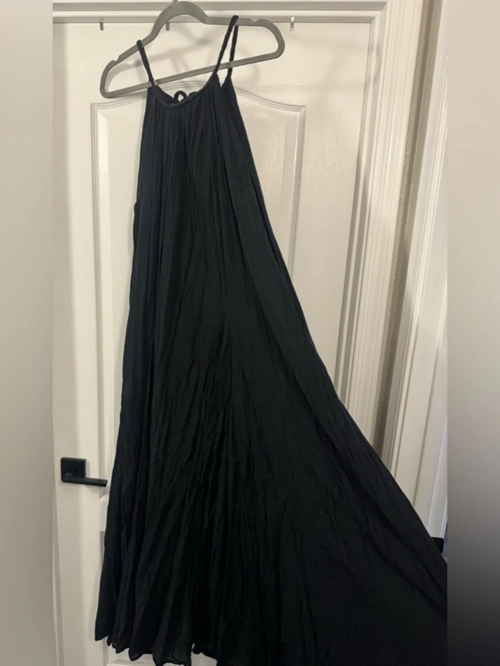 Elan Maxi Dress with Pockets - Black - Picture 13 of 13